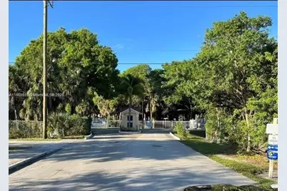 2400 NW 33rd St, Unit #1108, Oakland Park, FL 33309 - Photo 15