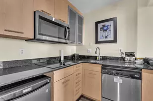 2670 E Sunrise Blvd, Fort Lauderdale, FL 33304 - Photo 17