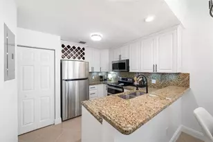 7127 Sportsmans Dr, North Lauderdale, FL 33068 - Photo 13