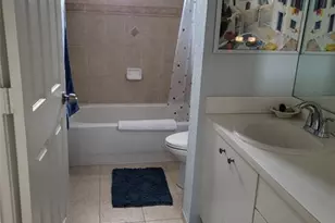 8853 N Isles Cir, Tamarac, FL 33321 - Photo 25