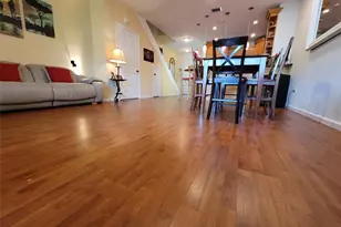 8853 N Isles Cir, Tamarac, FL 33321 - Photo 19