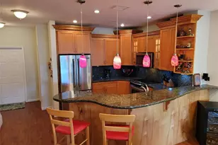 8853 N Isles Cir, Tamarac, FL 33321 - Photo 5