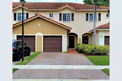 8853 N Isles Circle #8853, Tamarac, FL 33321 - Photo 1