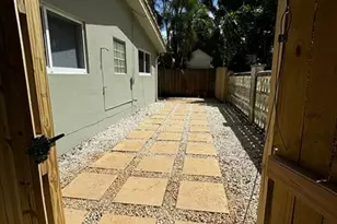 1713 N Dixie Hwy, Fort Lauderdale, FL 33305 - Photo 9