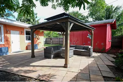 248 NE 41st St, Deerfield Beach, FL 33064 - Photo 7