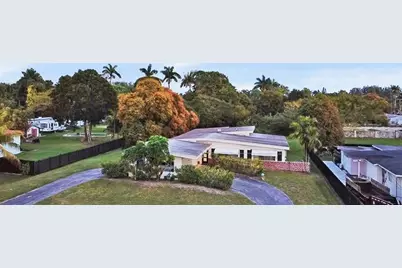 13945 N Miami Ave, Miami, FL 33168 - Photo 1