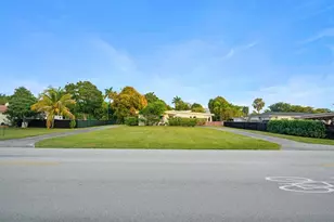 13945 N Miami Ave, Miami, FL 33168 - Photo 17