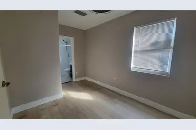 512 NW 15th Ter, Fort Lauderdale, FL 33311 - Photo 11