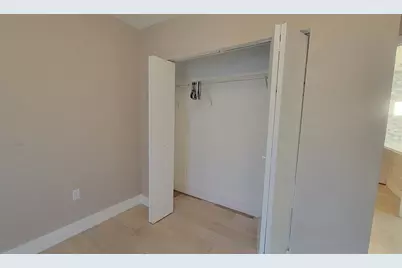 512 NW 15th Ter, Fort Lauderdale, FL 33311 - Photo 9