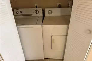 3680 N 56th Ave, Hollywood, FL 33021 - Photo 11