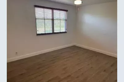 3227 W Buena Vista Dr, Margate, FL 33063 - Photo 13