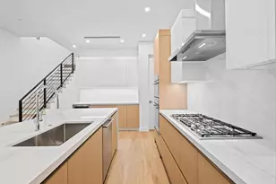 812 SE 12th St, Fort Lauderdale, FL 33316 - Photo 13