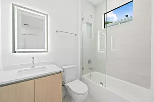 812 SE 12th St, Fort Lauderdale, FL 33316 - Photo 45