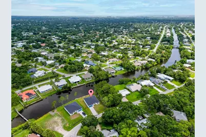 573  Joy Haven Dr, Sebastian, FL 32958 - Photo 5