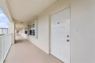 3520 Oaks Way, Pompano Beach, FL 33069 - Photo 15