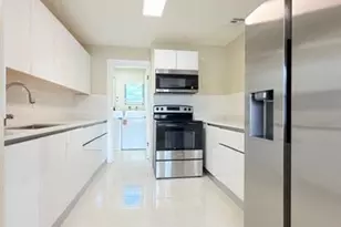 53 NE 16th Pl, Fort Lauderdale, FL 33305 - Photo 3