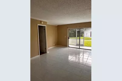 8450  Lagos De Campo Blvd, Unit #105, Tamarac, FL 33321 - Photo 7