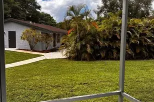 8450 Lagos De Campo Blvd Unit, Tamarac, FL 33321 - Photo 9