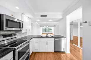 6109 Balboa Cir, Boca Raton, FL 33433 - Photo 3