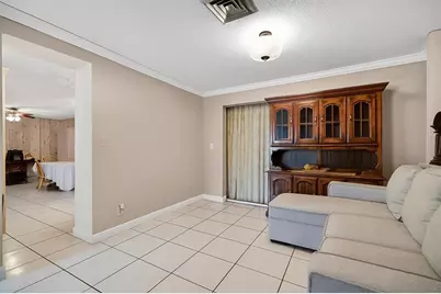 1910 SW 98th Ter, Miramar, FL 33025 - Photo 7