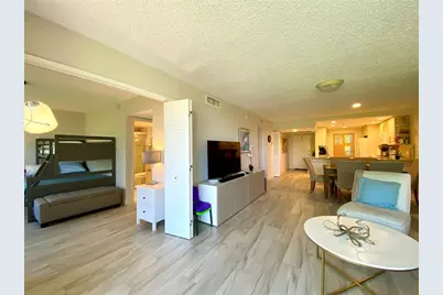 3800  Oaks Clubhouse Dr, Unit #311, Pompano Beach, FL 33069 - Photo 3