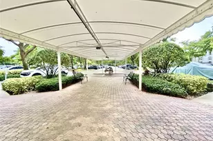 3800 Oaks Clubhouse Dr, Pompano Beach, FL 33069 - Photo 23