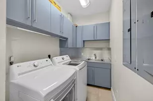 2614 Castilla Isle, Fort Lauderdale, FL 33301 - Photo 59