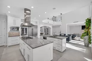 2614 Castilla Isle, Fort Lauderdale, FL 33301 - Photo 19