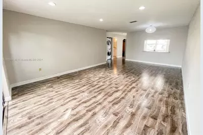 228  Lakeside Cir, Unit #228, Sunrise, FL 33326 - Photo 7