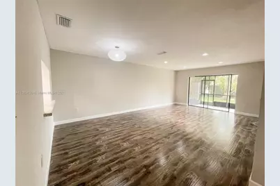 228  Lakeside Cir, Unit #228, Sunrise, FL 33326 - Photo 3