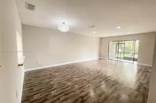 228 Lakeside Cir, Sunrise, FL 33326 - Photo 3