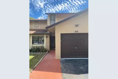 228  Lakeside Cir, Unit #228, Sunrise, FL 33326 - Photo 1