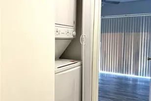 4032 NW 90th Ave, Sunrise, FL 33351 - Photo 11