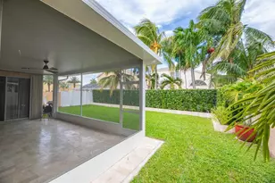 724 NW 155th Terrace, Pembroke Pines, FL 33028 - Photo 45