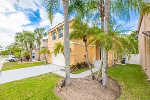 724 NW 155th Terrace, Pembroke Pines, FL 33028 - Photo 3