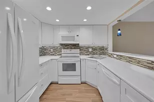 3002 NE 5th Terrace, Wilton Manors, FL 33334 - Photo 3