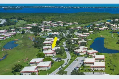 85 NW Crooked Tree Ln, Unit #203, Vero Beach, FL 32962 - Photo 23