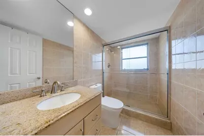 800 E Cypress Ln, Unit #206, Pompano Beach, FL 33069 - Photo 19