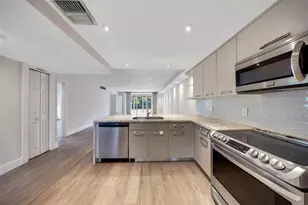 800 E Cypress Ln, Pompano Beach, FL 33069 - Photo 5