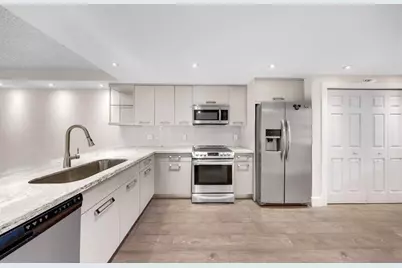 800 E Cypress Ln, Unit #206, Pompano Beach, FL 33069 - Photo 3