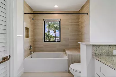 456 NW 41st St, Oakland Park, FL 33309 - Photo 23