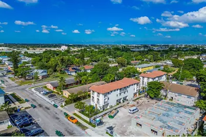 456 NW 41st St, Oakland Park, FL 33309 - Photo 41