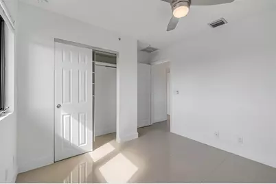 456 NW 41st St, Oakland Park, FL 33309 - Photo 27