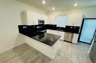 1606 SW 28th Ct, Fort Lauderdale, FL 33315 - Photo 1