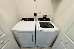 1606 SW 28th Ct, Fort Lauderdale, FL 33315 - Photo 19