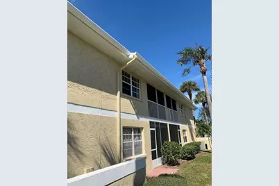 1560 SE Royal Green Cir, Unit #S 204, Port Saint Lucie, FL 34952 - Photo 3