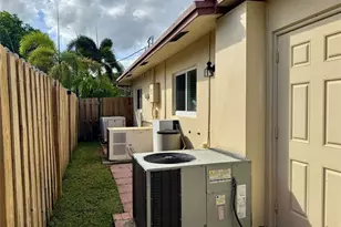 1780 NW 39th Pl, Oakland Park, FL 33309 - Photo 45