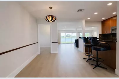 1780 NW 39th Pl, Oakland Park, FL 33309 - Photo 9