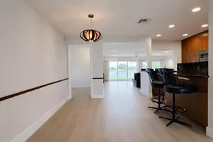 1780 NW 39th Pl, Oakland Park, FL 33309 - Photo 9