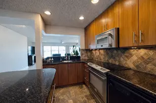 1780 NW 39th Pl, Oakland Park, FL 33309 - Photo 13